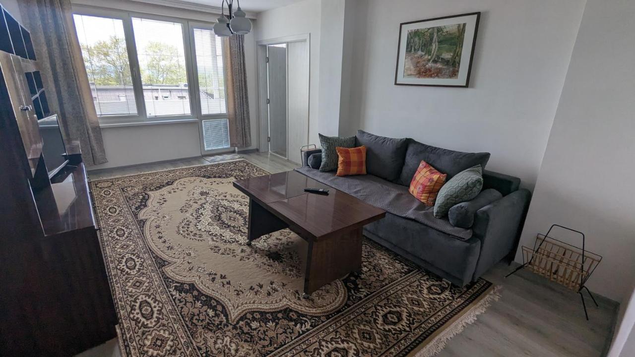 Roza Apartment ヴァルナ エクステリア 写真